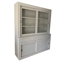 Tủ kính 3 tầng màu trắng ngọc trai decor cho không gian tinh tế TSP73