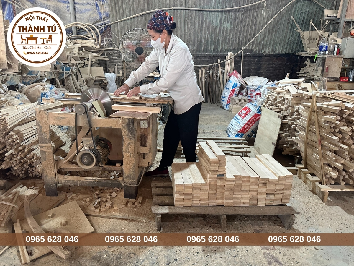 Bàn ghế ăn nhà hàng tại Hậu Giang