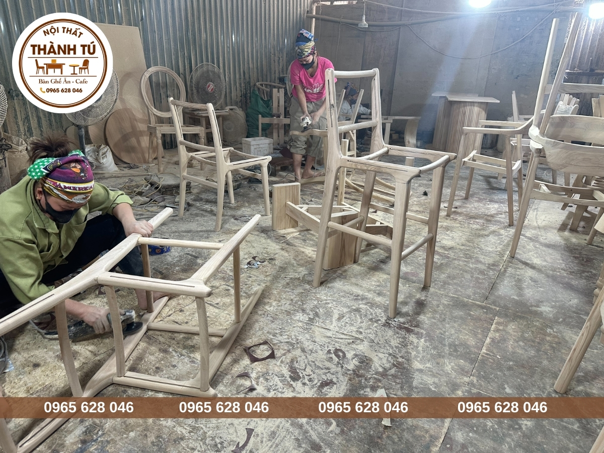 Xưởng bàn ghế ăn ở Kon Tum