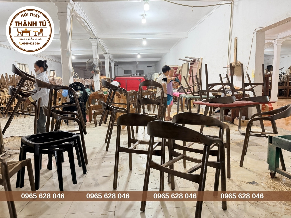 Ghế Neva có tay vịn gỗ cao cấp