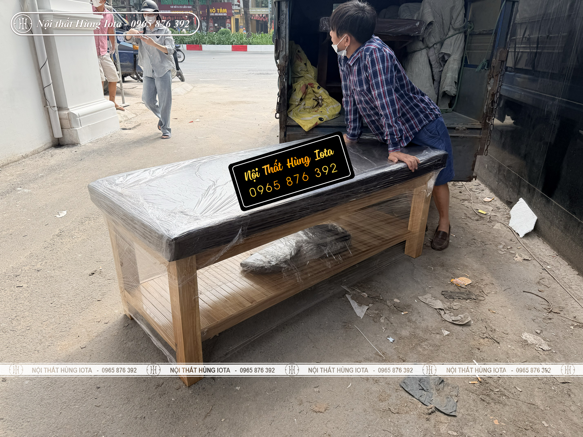 Giường massage ở Liễu Giai – Bàn giao tại Công ty ITC